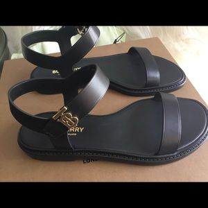 New Burberry TB Leather Flat Sandals 36